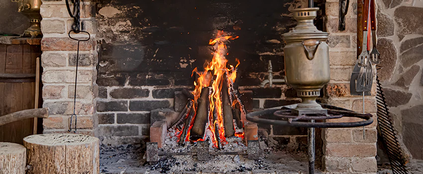 Traditional Fireplace Design Refurbishment Costs in Saint Constant, Quebec