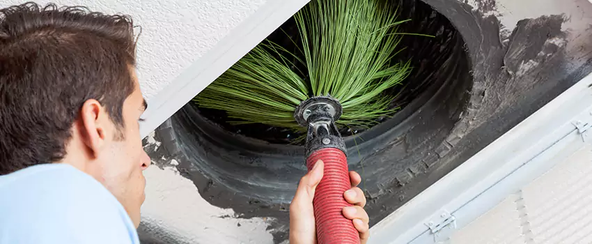 Clogged Air Duct Cleaning Process in Saint Constant, QC